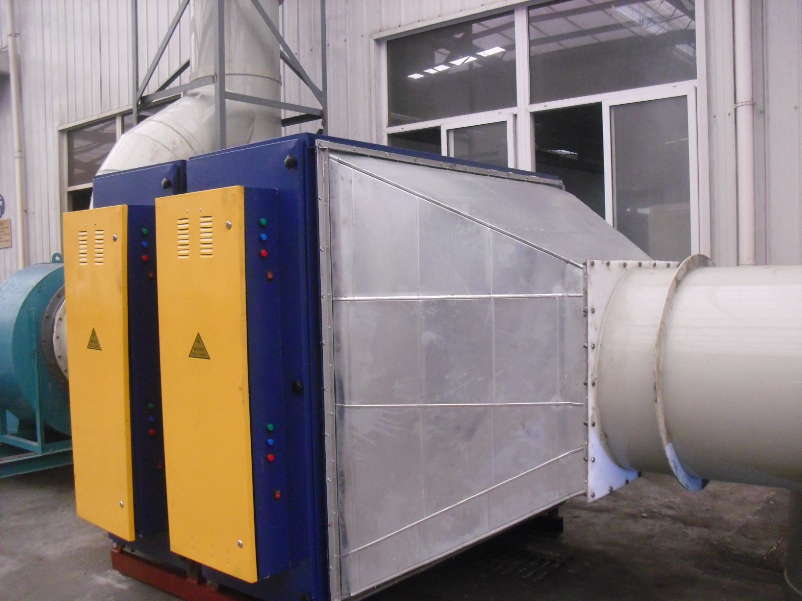 天力緊固件廠 (8).JPG